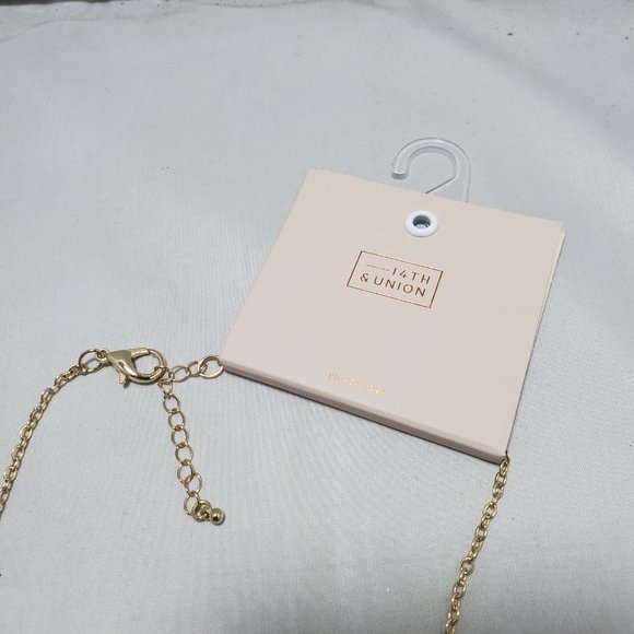 14th & Union Light Green Jade Color Stone Necklace by Nordstrom - Picture 5 of 6